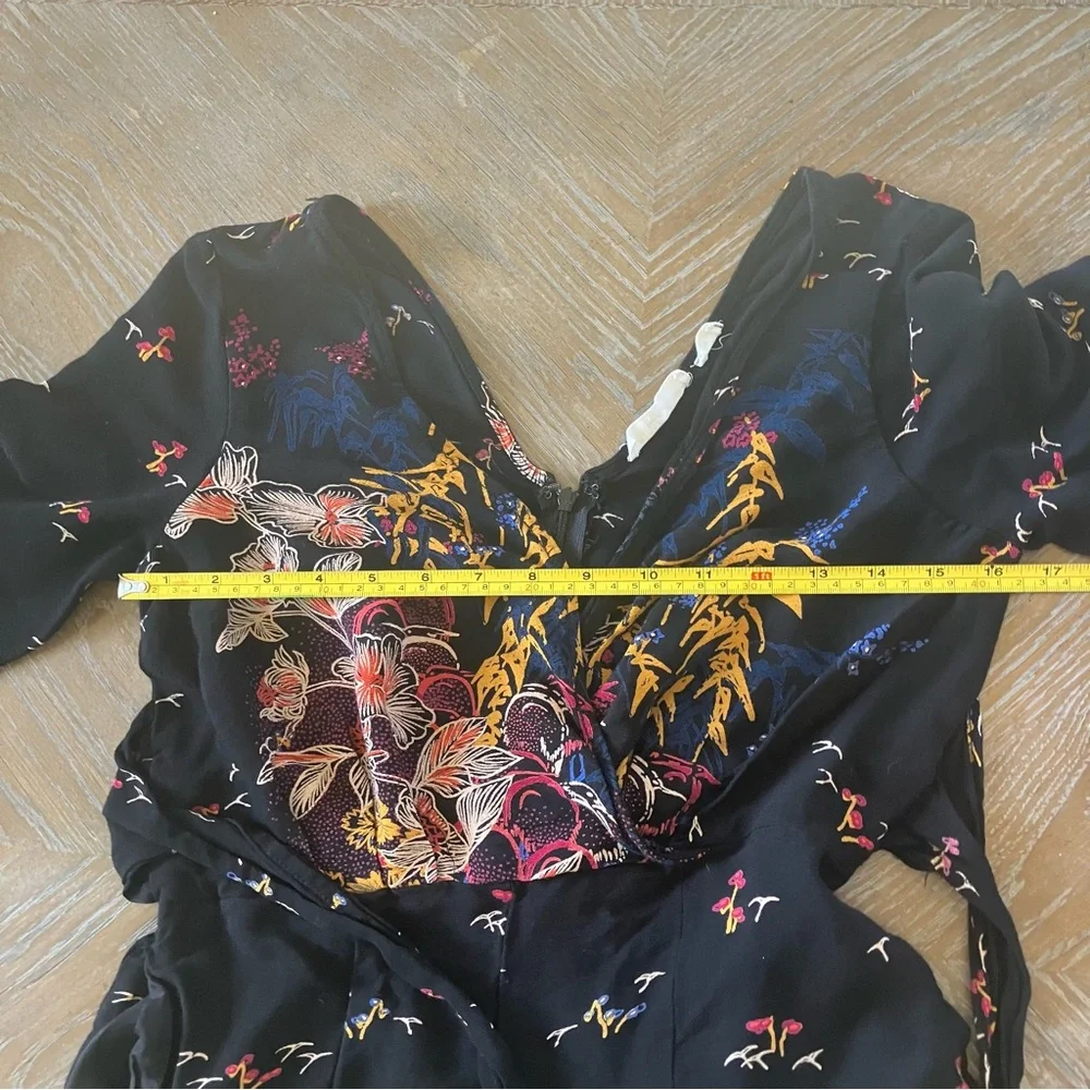 Anthropologie Feather Bone Nara Dark Floral Jumpsuit Sz 4 - Picture 12 of 13